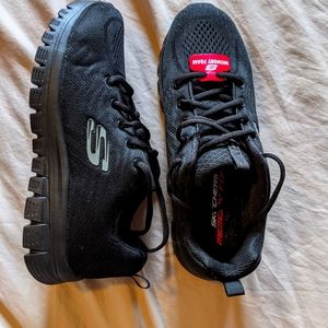 Sketchers black memory foam sneakers